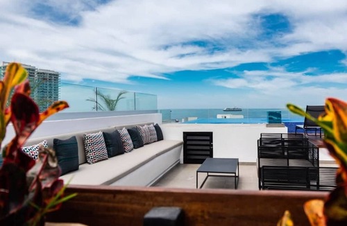 North Hotel Zone Apartment | Oceanview Roof Pool, Amazing Loft at Zoho