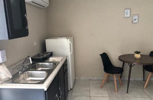 Mazatlan House | Olímpica - Mini Room Plata - 5 Min Malecón