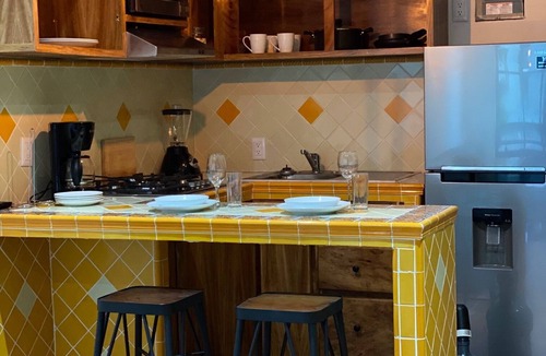 Emiliano Zapata Apartment | Old town WIFI A/C Rooftop/Pool Private Balcony Apt#1