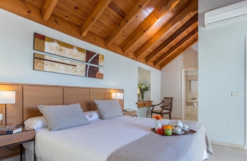 Nikki Beach Apartment | Ona Alanda Club Marbella