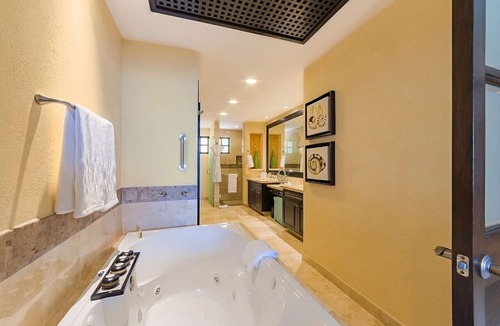 South Shore Hotel Area Apartment | One Bedroom Suite at Garza Blanca Condo Puerto Vallarta