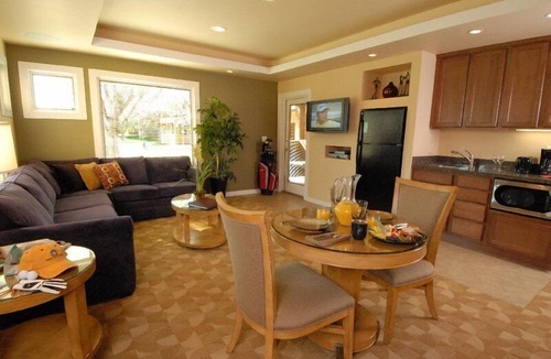 Paradise Valley Village Condo | Orange Tree Golf Resort 1 Bedroom Suite