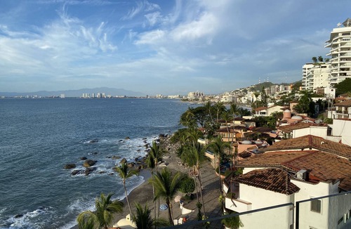 South Shore Hotel Area Condo | Orchid Corner unit- Ocean front