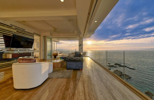South Shore Hotel Area Condo | Orchid Corner unit- Ocean front