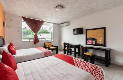 Martinez de La Torre Hotel | OYO Hotel Casa Blanca