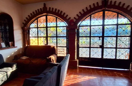 San Jacinto Amilpas Bed & Breakfast | Ozeli bed and breakfast. Steady and charming hostel in Oaxaca city.