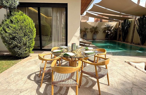 Tassoultante Villa | Palais Oyena