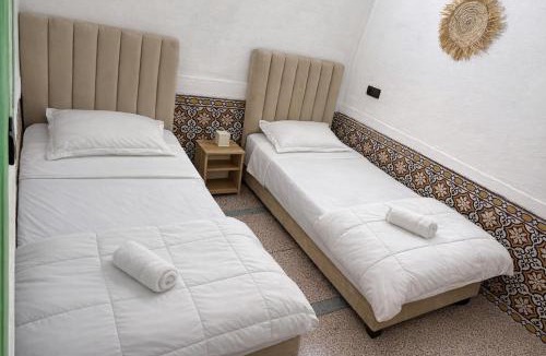 Daoudiate Hostel | Palm Hostel