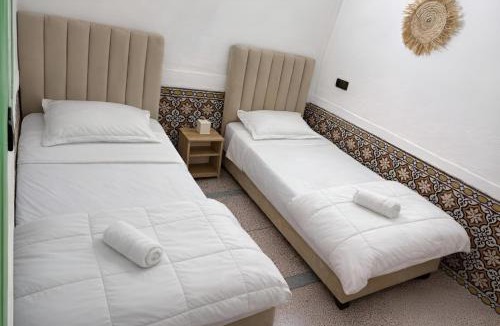 Daoudiate Hostel | Palm Hostel