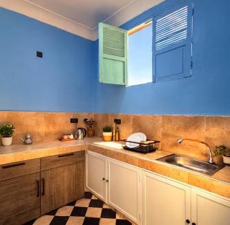 Daoudiate Hostel | Palm Hostel