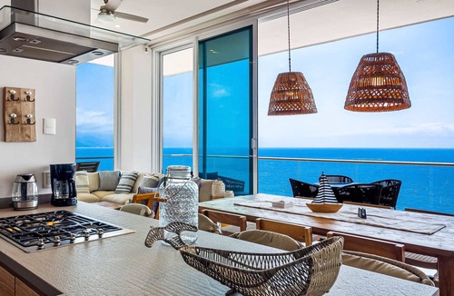 Las Glorias Apartment | Panoramic Hot Tub Oceanview Luxury 4BR Penthouse