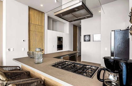 Las Glorias Apartment | Panoramic Hot Tub Oceanview Luxury 4BR Penthouse
