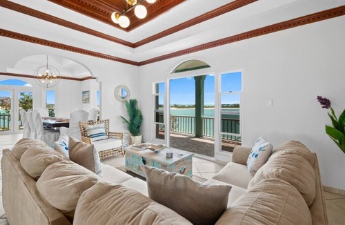 Great Exuma House | Panoramic Ocean Views, Private Beach, Dock, Pickleball, and Housekeeping