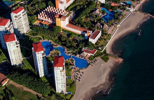 Puerto Vallarta Resort | PARADISE 🌴 SHANGRI-LA ⛱️ OCEAN-BAY-BEACH - 3 BDR - 3 BA - LUXURY CONDOn