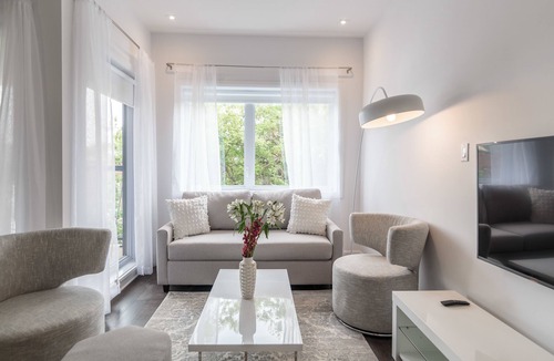 Mile End Apartment | Parc Avenue Residence Mile End