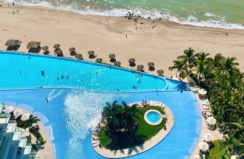North Hotel Zone Apartment | Park Life Peninsula