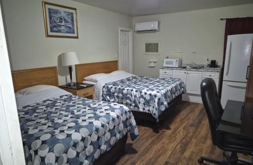 Otonabee-South Monaghan Hotel | Park Side Motel
