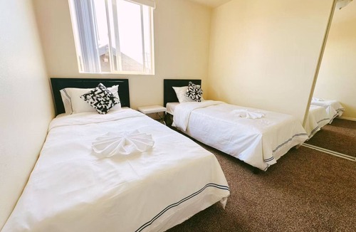 Park Mesa Heights Hostel | Pathfinder Hostel