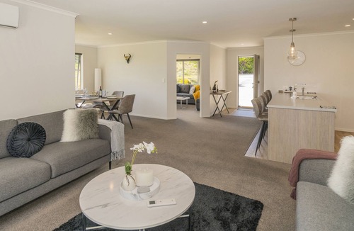Pauanui House | Pauanui Pines - Pauanui Holiday Home