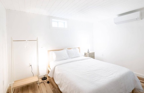 Tolland House | Peace & Tranquility In Tolland, Book Today!
