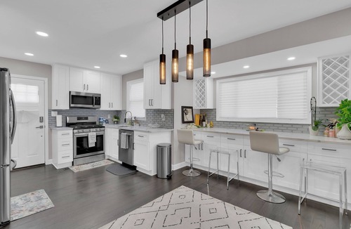 Northeast House | Peaceful 2BR/2.5BA DC Townhome: Private Gym,Parking, Metro & Work-Friendly Space