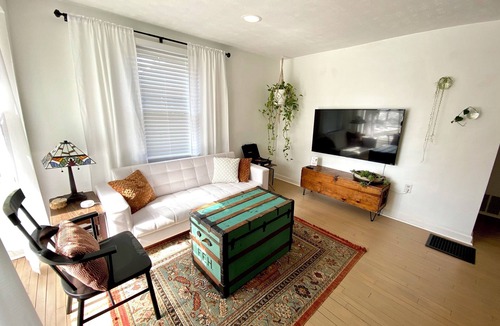 Kettering House | Peaceful + Cozy 2BR Oasis