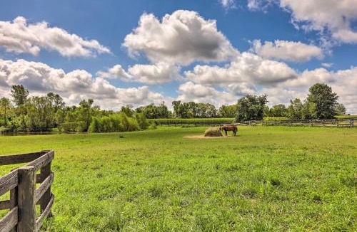Lebanon House | Peaceful Lebanon FarmhouseandRanch with Pool!