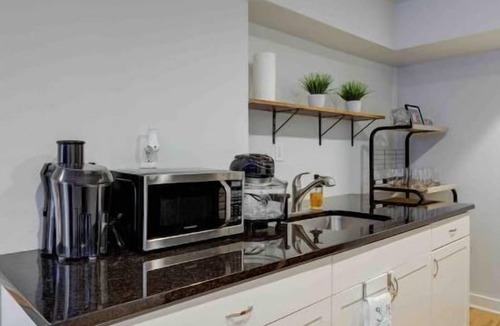 Woodbine Apartment | Peaceful Music City Staycation - Pet Friendly & FREE Parking!