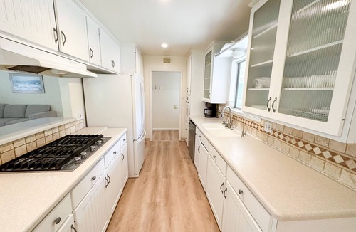 Central Davis House | Peaceful Near Campus Home