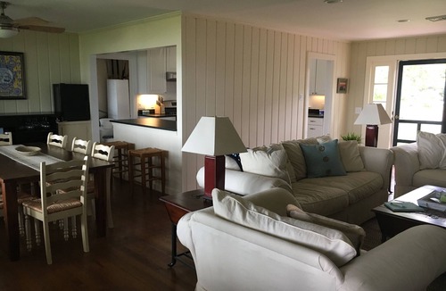 Kinsale House | Peaceful Waterfront Cottage in Kinsale, VA