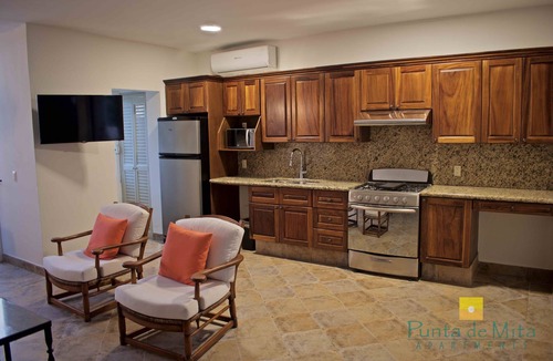 Emiliano Zapata Apartment | "Pelicano", One Bedroom Apartment. You can walk to Beach and Restaurants.