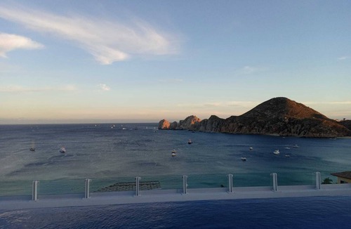Centro Apartment | Penthouse, Beach, Sun & Fun. Family sized at "The Heart of Cabo"