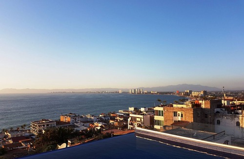 Cerro Condo | Penthouse in the heart of Gringo Gulch