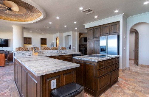 La Choya Condo | *Penthouse* Sleeps 12*/Hot Tub/Pool Table WiFi/Kings