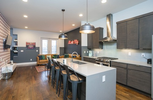 Hadley - Washington House | Perfect 💯 Palace in City Heights 🏙️ w/Rooftop Terrace 🌆- ECH2