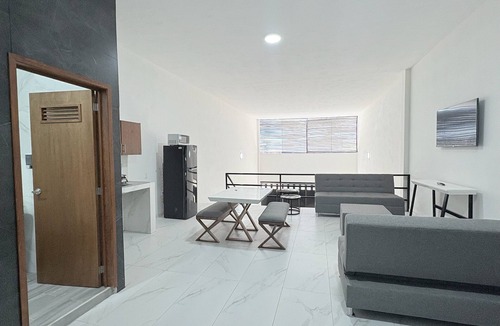 Tonala Apartment | Periférico Bodega con Departamento B