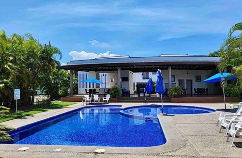 Valle Dorado Apartment | Pet-friendly | BBQ | Pool | 10min awat from beach