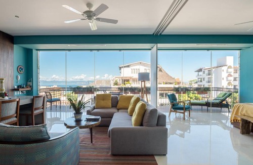 Romantic Zone Apartment | Pier 502 Best Rooftop Romantic Zone Ocean View