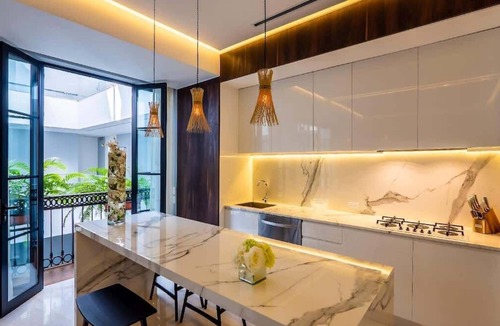 Romantic Zone Condo | PIER 57 - 710 | 2BR Amazing & Luxurious Penthouse