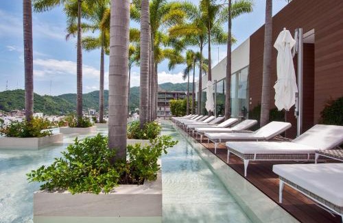 Romantic Zone Apartment | Pier 57 Modern Luxury PV's Best Rooftop!
