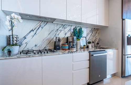 Romantic Zone Condo | Pier 57 Spectacular Penthouse Romantic Zone Ocean Views