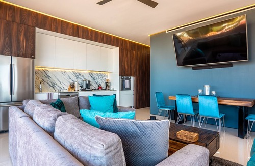 Romantic Zone Condo | Pier 57 Stunning Ocean View Corner Unit w/Balcony