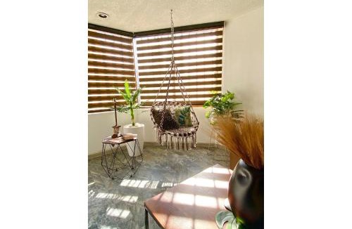 Zapopan Apartment | Planta Baja Enorme, Jardín, Parking, Hasta 11 Pax
