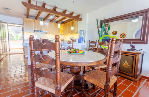 Amapas Condo | Playa Bonita Casa de Risa located on Los Muerto Beach 2BD Condo for rent in Los