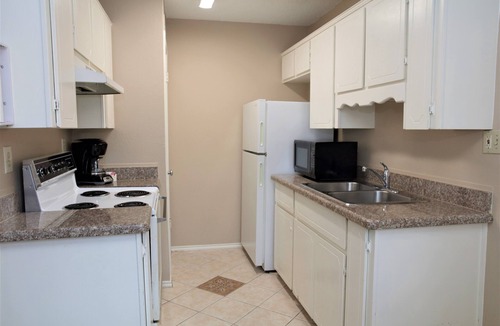 Donna Apartment | Pleasant corporate apartment with AC in Donna