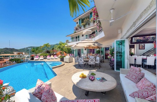 Alta Vista Villa | Please Inquire Before Booking – Luxury Villa