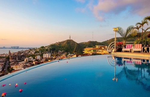 Alta Vista Villa | Please Inquire Before Booking – Luxury Villa