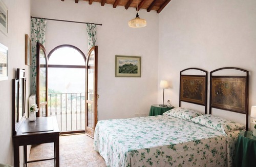 Castelfiorentino Apartment | Plum – Two-Level Apartment in Tuscan Farmhouse with Swimming Pool, 2 Bedrooms