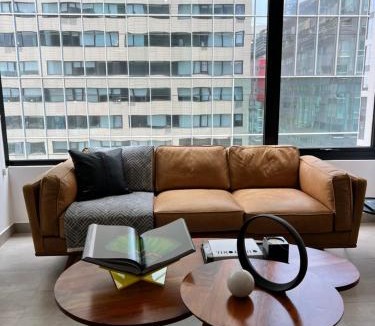 Ampliacion Granada Apartment | Polanco Chic Retreat
