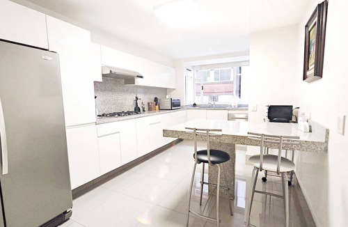 Miguel Hidalgo Condo | Polanco Museums & Shopping - 4BR y 3.5 BT